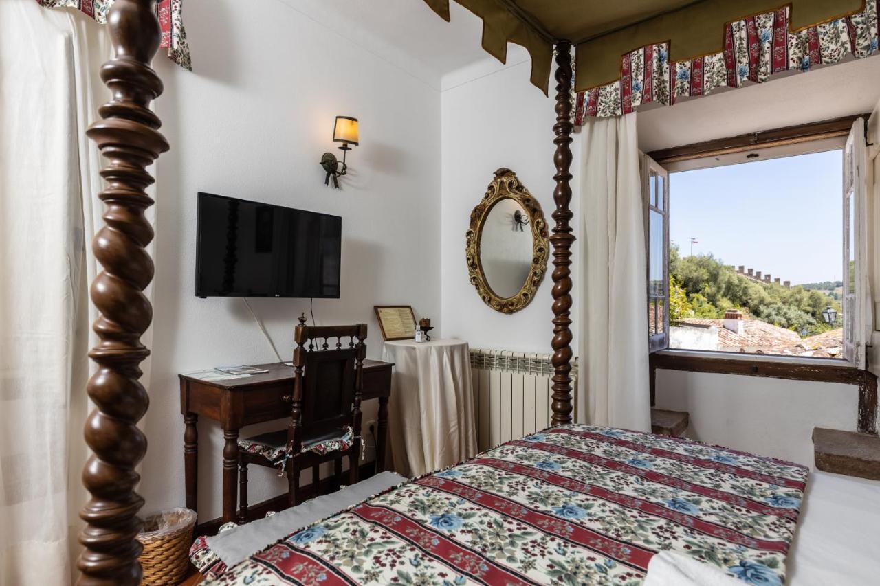 Casa De S. Thiago Do Castelo Hotel Obidos Bagian luar foto